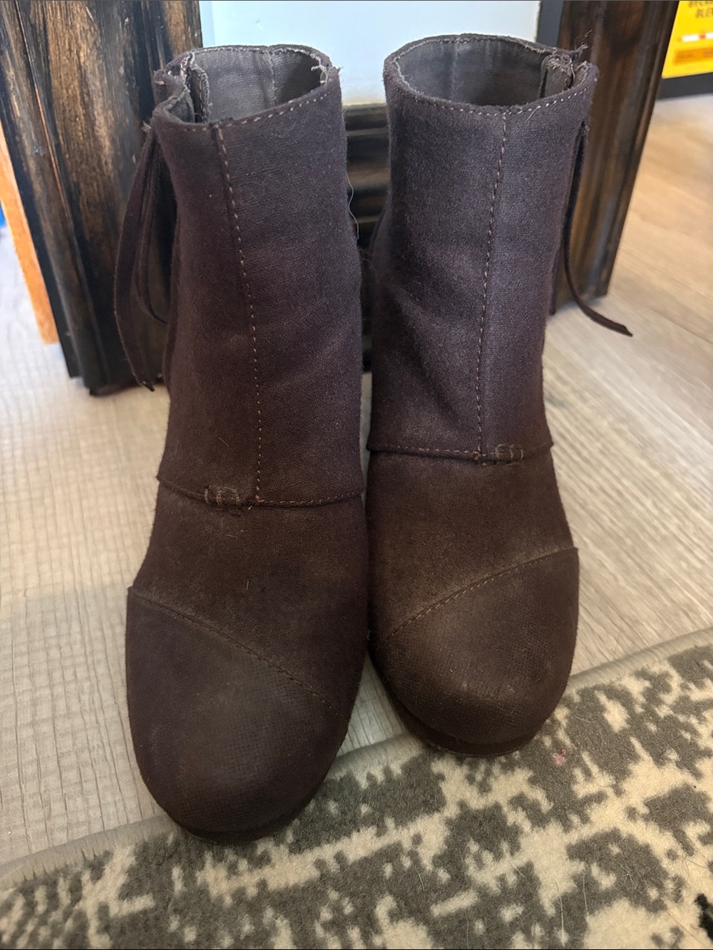 Toms Chocolate Brown Suede Ankle Booties